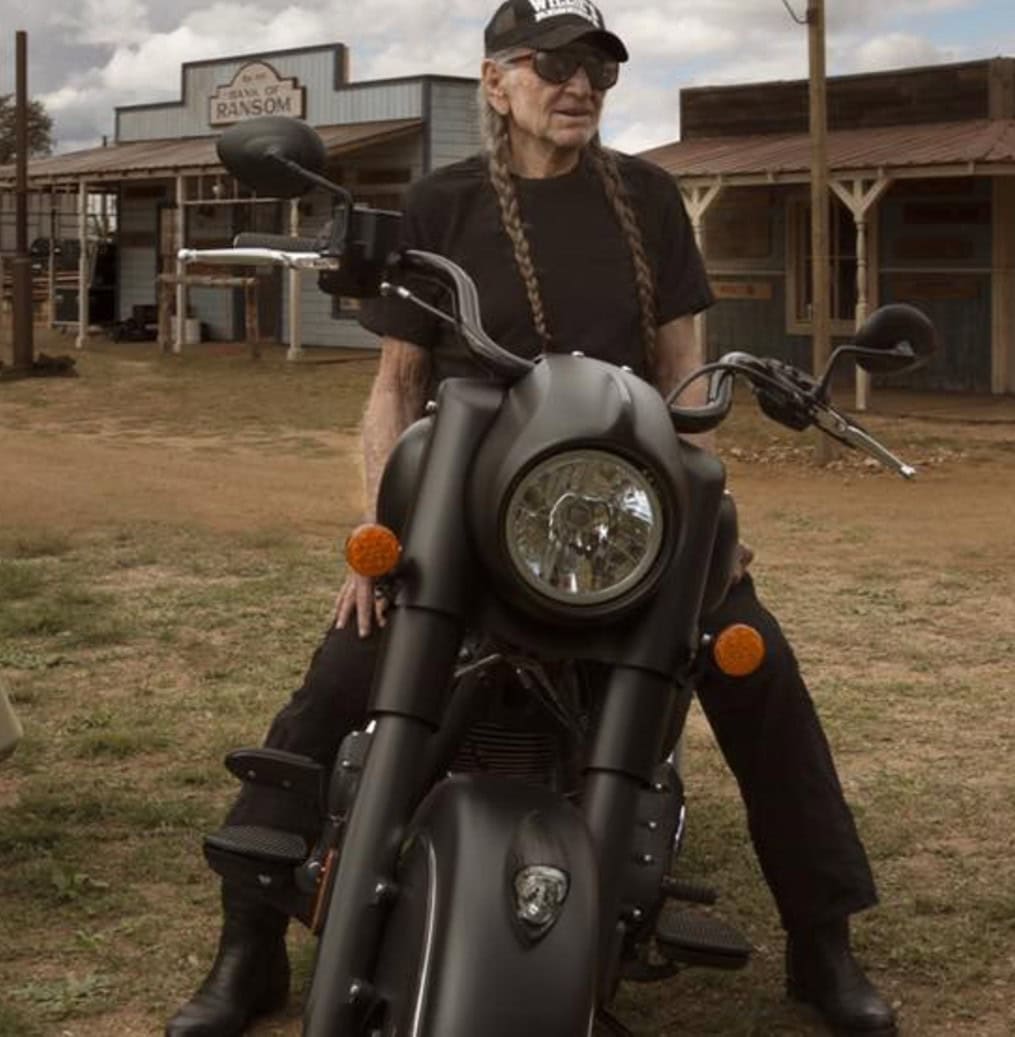 Willie Nelson & Lukas Nelson – Just Breathe